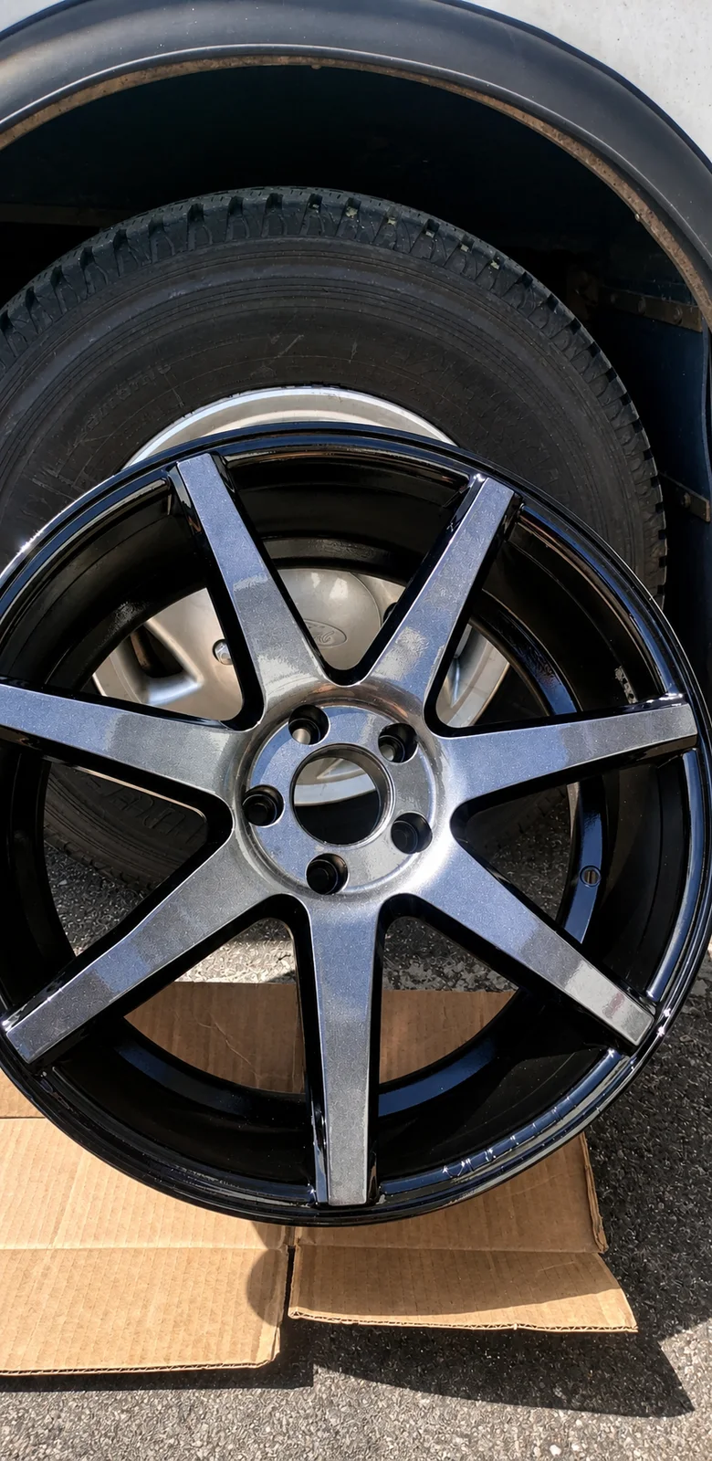 Gloss black and machined face custom wheel finish