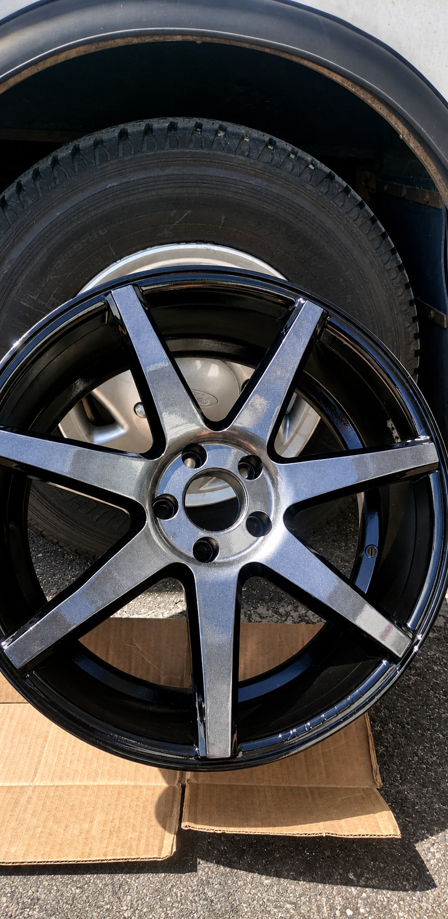 Gloss black and machined face custom wheel finish